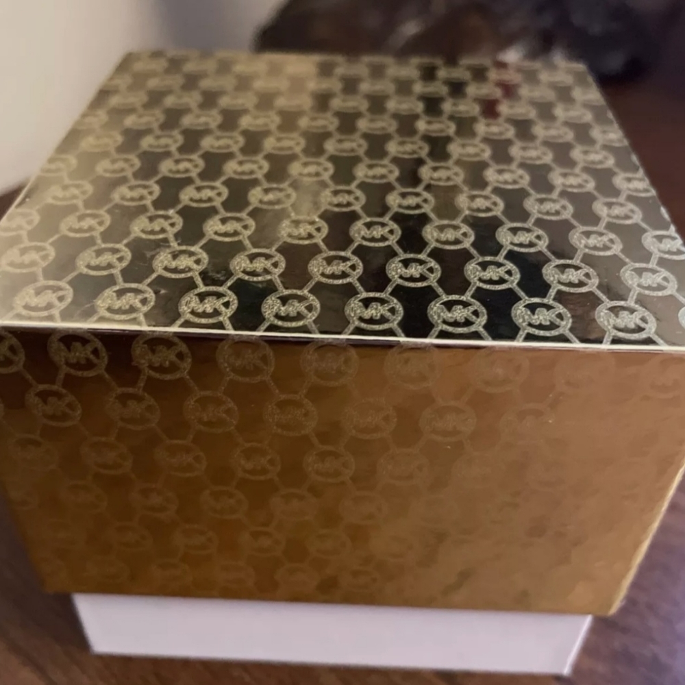 NWT MICHAEL KORS Logo Bracelet - Picture 2 of 10